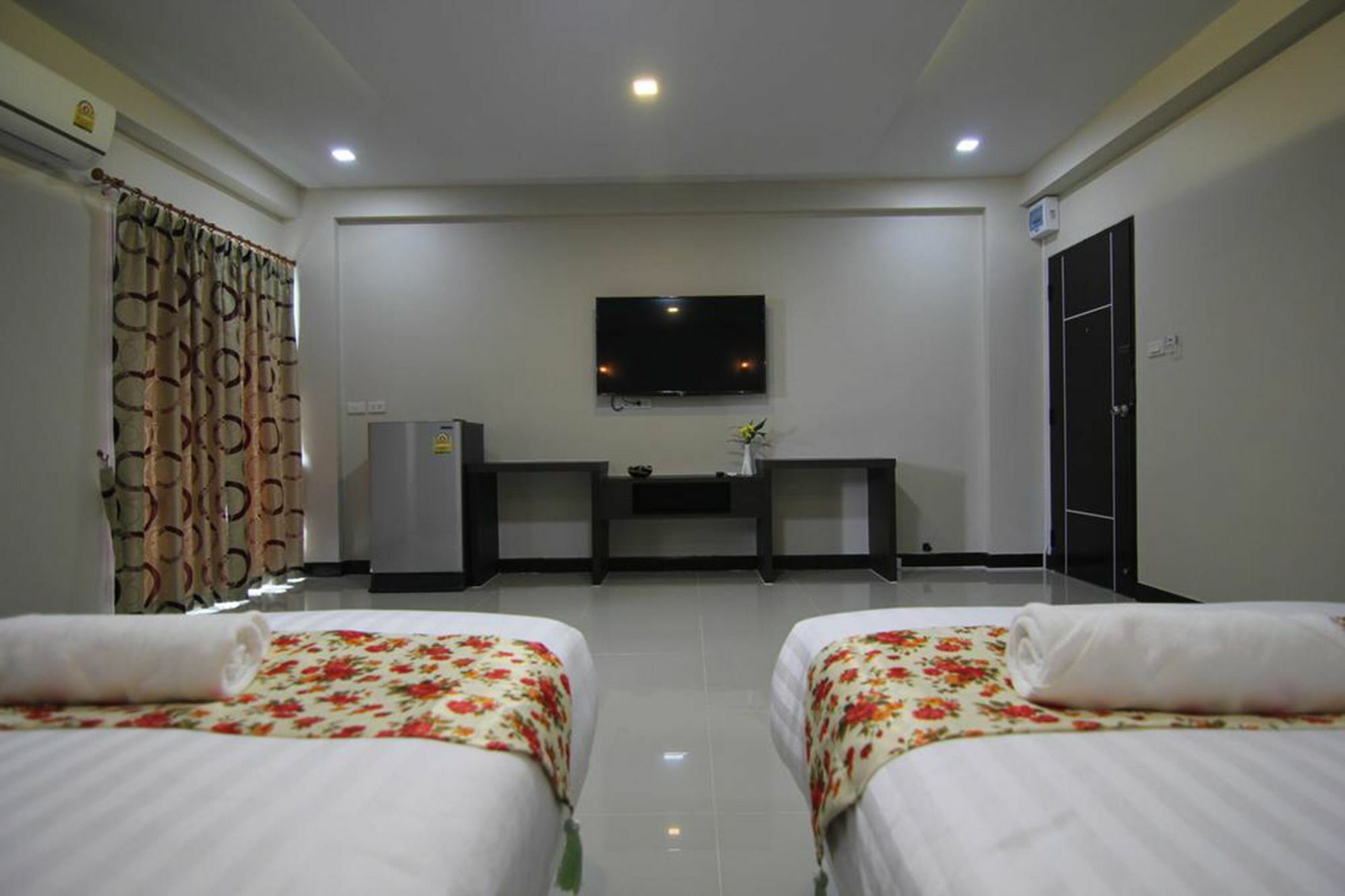 Gold Airport Suites Bangkok Zewnętrze zdjęcie