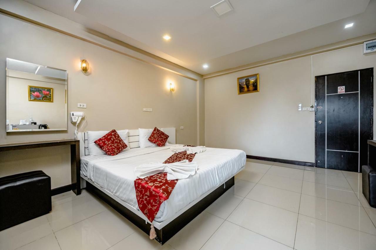 Gold Airport Suites Bangkok Zewnętrze zdjęcie